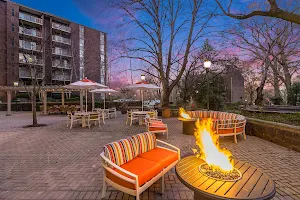 PeachTree of McLean Apartments image