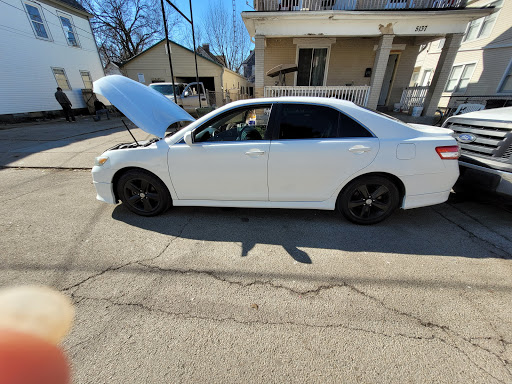 Used Car Dealer «Midwest Automotive Connection», reviews and photos, 505 Northland Blvd, Cincinnati, OH 45240, USA