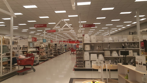 Department Store «Target», reviews and photos, 1800 W Empire Ave, Burbank, CA 91504, USA