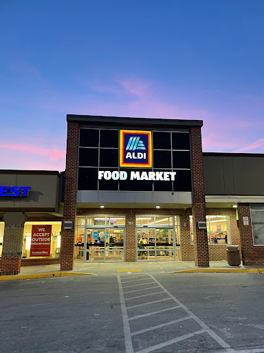 Supermarket «ALDI», reviews and photos, 903 Taylor Ave, Towson, MD 21286, USA