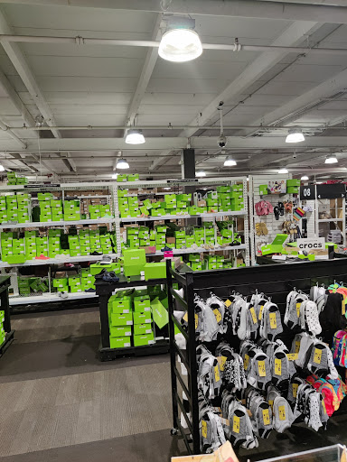 Shoe Store «DSW Designer Shoe Warehouse», reviews and photos, 2500 Central Park Ave, Yonkers, NY 10710, USA