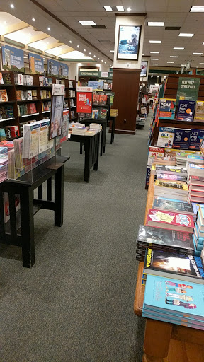 Book Store «Barnes & Noble», reviews and photos, 1212 Greenbrier Pkwy, Chesapeake, VA 23320, USA