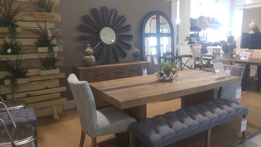 Furniture Store «Value City Furniture», reviews and photos, 2437 E Main St, Plainfield, IN 46168, USA