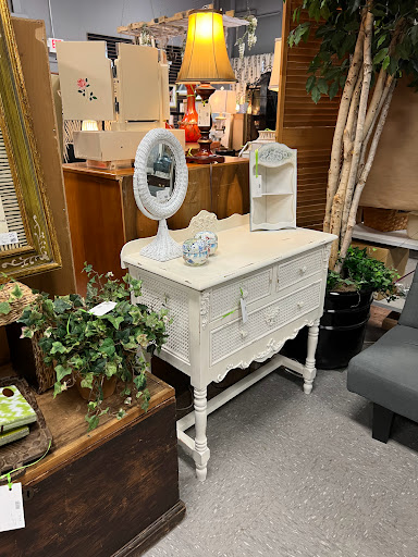 Furniture Store «Church Ladies Furniture Consignment», reviews and photos, 3570 Buford Hwy #204, Duluth, GA 30096, USA