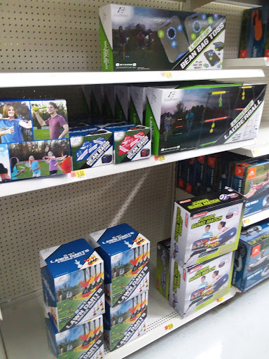 Department Store «Walmart Supercenter», reviews and photos, 180 Veterans Dr N, Huntingdon, TN 38344, USA