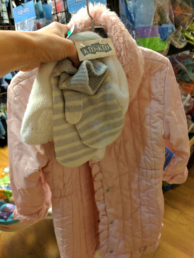 Thrift Store «Kid to Kid», reviews and photos, 8360 W Thunderbird Rd, Peoria, AZ 85381, USA