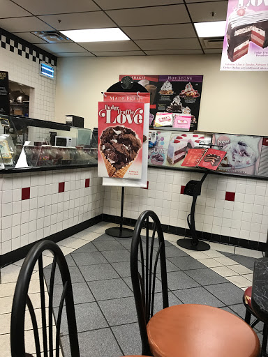 Ice Cream Shop «Cold Stone Creamery», reviews and photos, 1649 S Stapley Dr #102, Mesa, AZ 85204, USA