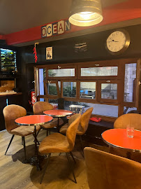 Atmosphère du Restaurant Café de la Place à Biarritz - n°8