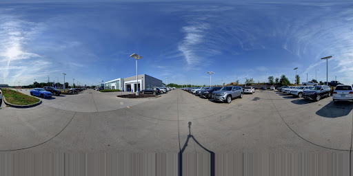 Used Car Dealer «Lithia Volkswagen of Des Moines», reviews and photos, 5200 Merle Hay Rd, Johnston, IA 50131, USA
