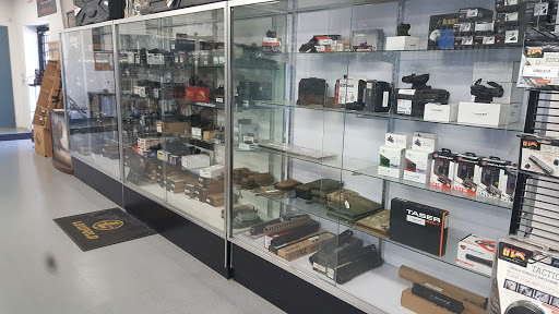 Gun Shop «Tracy Rifle and Pistol», reviews and photos, 7601 W 11th St, Tracy, CA 95304, USA