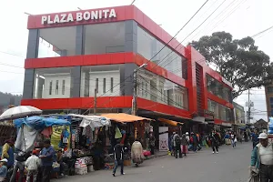Plaza Bonita image