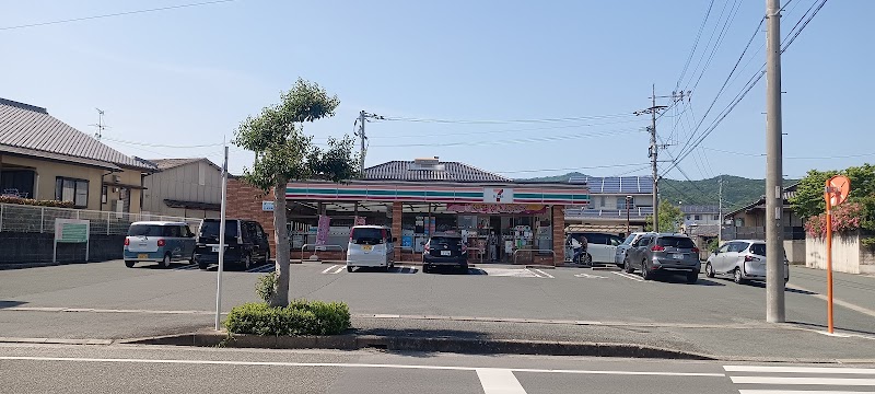 セブン-イレブン 玉名山田店