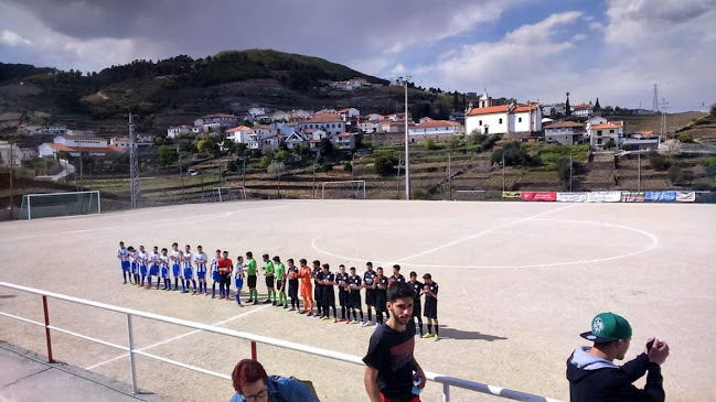Avaliações doCampo de Futebol da Cumieira em Vila Real - Campo de futebol