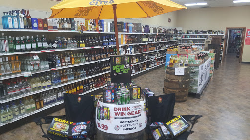Liquor Store «Yarmo Liquor Store Inc», reviews and photos, 2489 7th St W, St Paul, MN 55116, USA