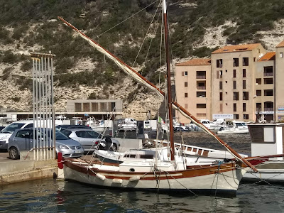 Scootrent à Bonifacio