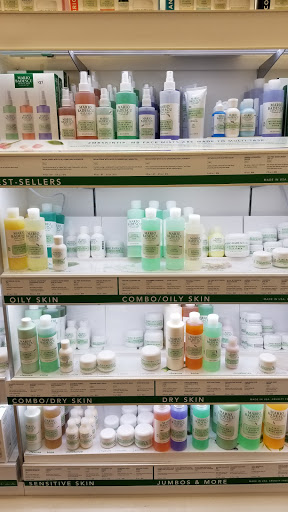 Hair Salon «Ulta Beauty», reviews and photos, 489 S Wadsworth Blvd, Lakewood, CO 80226, USA