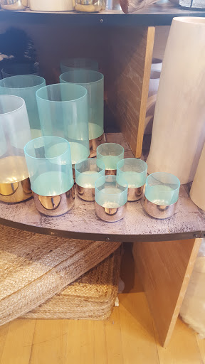 Furniture Store «west elm», reviews and photos, 5307 E Mockingbird Ln #100, Dallas, TX 75206, USA