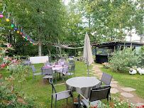 Atmosphère du Restaurant français Les Terrasses des Gourmets à Ussel - n°3