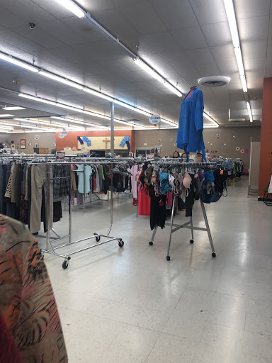 Thrift Store «Downtown Rescue Mission Thrift Store», reviews and photos, 930 Old Monrovia Rd NW, Huntsville, AL 35806, USA