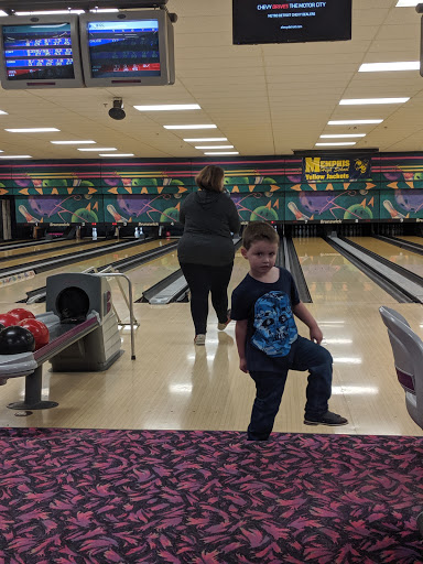 Bowling Alley «Strikers Entertainment Center», reviews and photos, 30971 Armada Ridge Rd, Richmond, MI 48062, USA