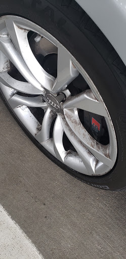 Car Wash «NASCAR Car Wash Elmwood Park», reviews and photos, 7525 W Grand Ave, Elmwood Park, IL 60707, USA