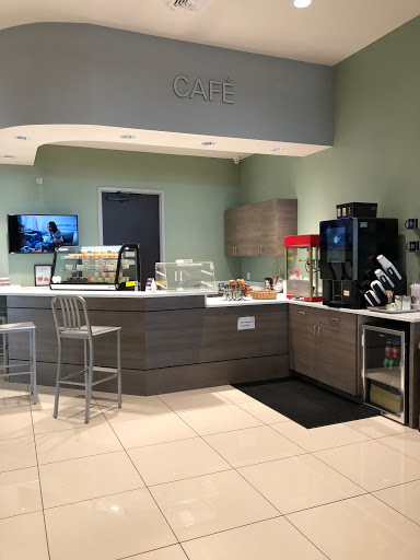 Toyota Dealer «Toyota of Fort Walton Beach», reviews and photos, 1006 Beal Pkwy NW, Fort Walton Beach, FL 32547, USA