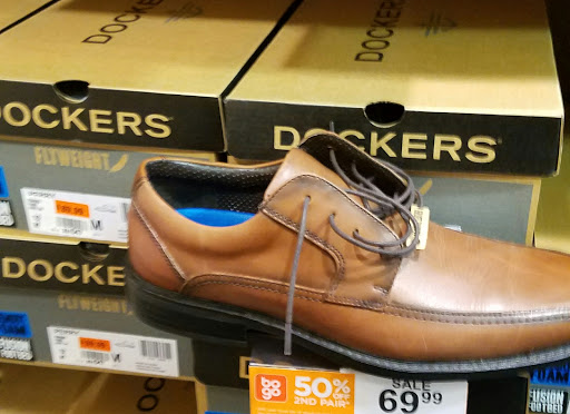 Shoe Store «Rack Room Shoes», reviews and photos, 7600 N 10th St Ste 600B, McAllen, TX 78504, USA