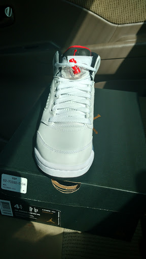 Shoe Store «Hibbett Sports», reviews and photos, 4501 S Laburnum Ave #205, Richmond, VA 23231, USA