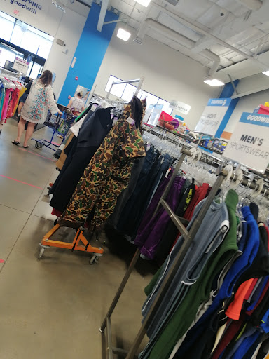 Thrift Store «Goodwill», reviews and photos