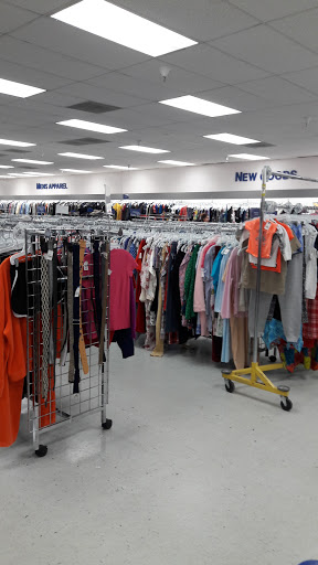 Thrift Store «Goodwill», reviews and photos, 4126 Manzanita Ave, Carmichael, CA 95608, USA