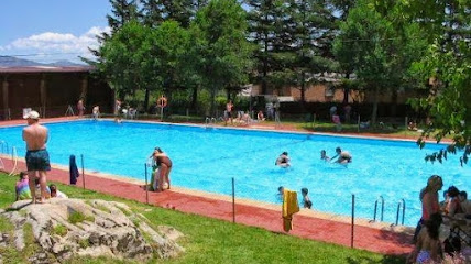 Piscina Municipal Lozoyuela