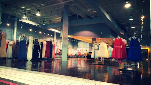 Bridal Shop «The Dress Shop San Antonio», reviews and photos, 6301 NW Loop 410, San Antonio, TX 78238, USA