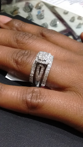 Jewelry Store «Unclaimed Diamonds», reviews and photos, 113 S 8th St, Philadelphia, PA 19106, USA