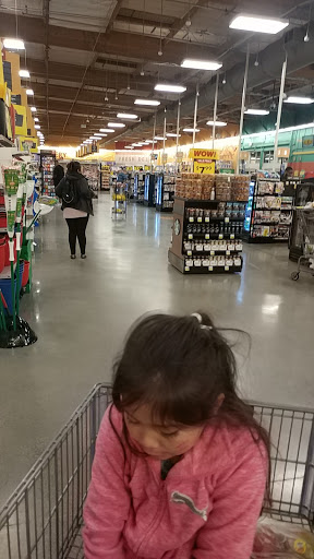 Grocery Store «Food 4 Less», reviews and photos, 6700 Cherry Ave, Long Beach, CA 90805, USA