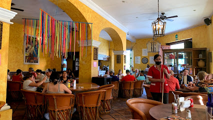 Restaurante La Fonda Cholula - Ramón Corona & José Cuervo, Centro, 46400 Tequila, Jal., Mexico