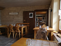 Atmosphère du Restaurant français Auberge la Grangette à Longevilles-Mont-d'Or - n°3