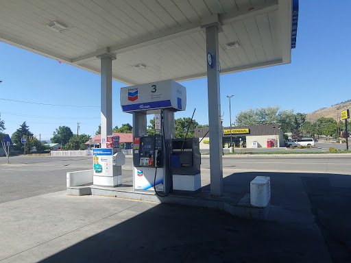 Chevron in Lakeview, Oregon