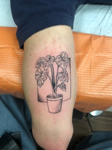 Tattoo Shop «Heyoka Tattoo», reviews and photos, 2837 S Fremont Ave, Springfield, MO 65804, USA