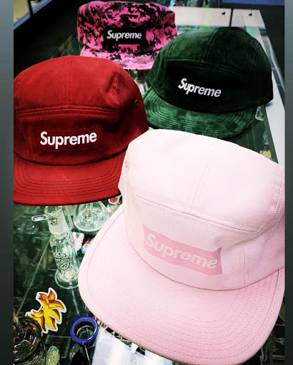 Glass Blower «ZZYZX Smoke Shop», reviews and photos, 2127 Pickwick Dr, Camarillo, CA 93010, USA