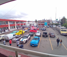 Plaza las Campanas photo