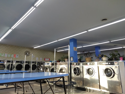 Laundromat «Marlin Avenue Coin Laundry», reviews and photos, 570 SE King Ave, Warrenton, OR 97146, USA