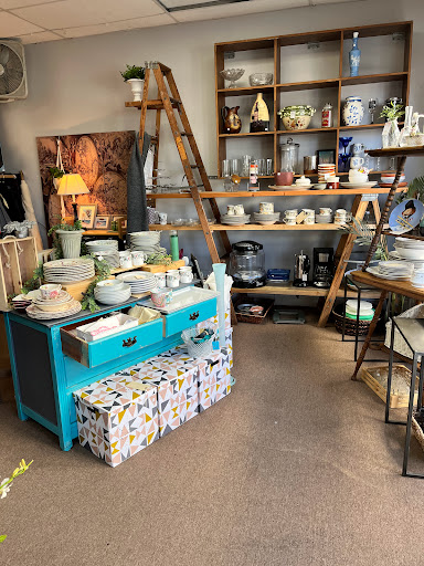 Thrift Store «Second Impressions - Resale for a Cause», reviews and photos, 24412 Muirlands Blvd, Lake Forest, CA 92630, USA