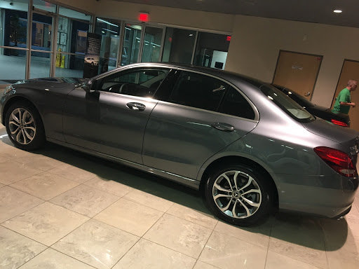 Mercedes Benz Dealer «Mercedes-Benz of Boston», reviews and photos, 259 McGrath Hwy, Somerville, MA 02143, USA