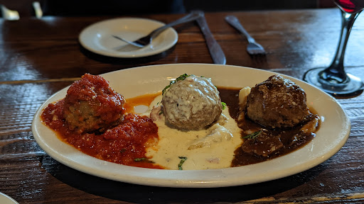 Italian Restaurant «Branos Italian Grill», reviews and photos, 3680 N Atlantic Ave, Cocoa Beach, FL 32931, USA