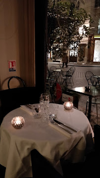 Atmosphère du Le Square - Restaurant Paparazzi à Paris - n°9