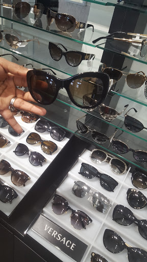 Shopping Mall «Kittery Premium Outlets», reviews and photos, 375 US-1, Kittery, ME 03904, USA