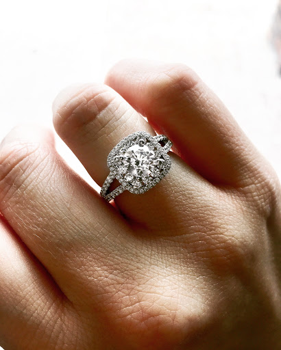 Jewelry Store «J G Kronenberger Fine Jewelry», reviews and photos, 417 Stokes Rd # C, Medford, NJ 08055, USA