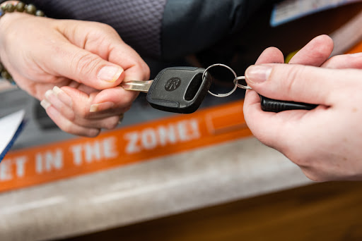 Car Dealer «Auto Villa», reviews and photos, 302 S Lake St, Grayslake, IL 60030, USA