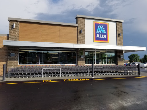 Supermarket «ALDI», reviews and photos, 90 S Western Ave, Carpentersville, IL 60110, USA