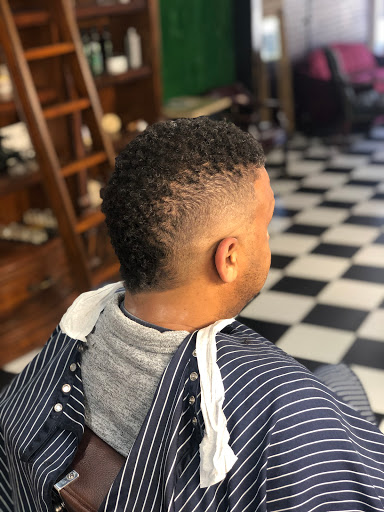 Barber Shop «Euro Cuts Barbershop», reviews and photos, 59 N Orange Ave, Orlando, FL 32801, USA